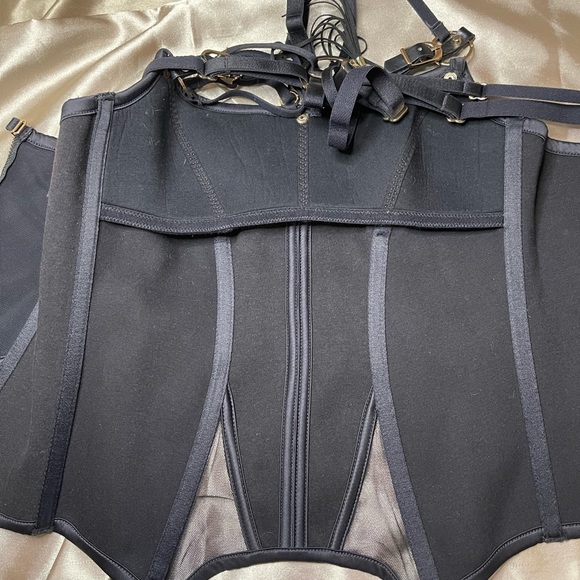 Honey Birdette Jimmy Corset - Picture 7 of 7